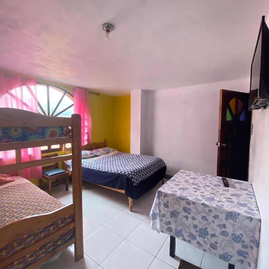 Hostal Chasqui Otavalo Dış mekan fotoğraf