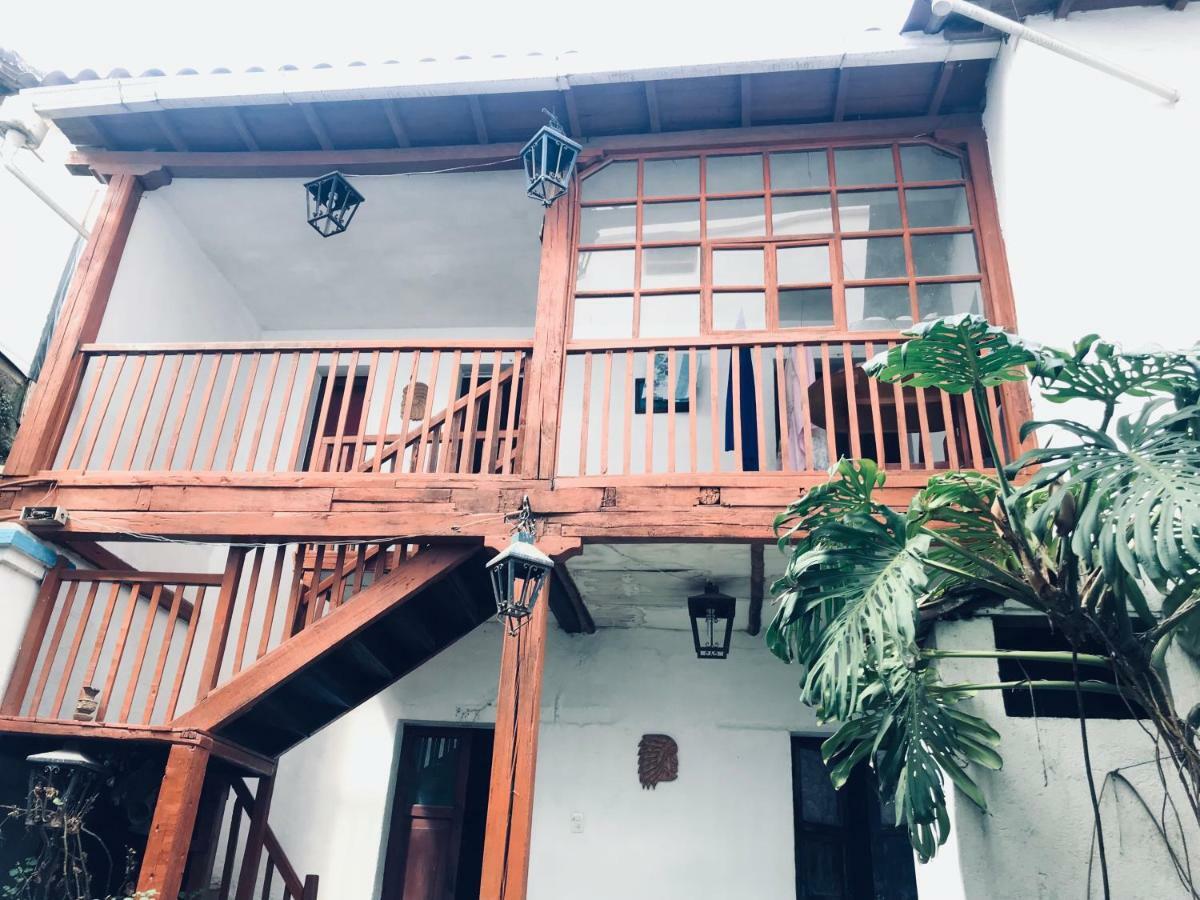 Hostal Chasqui Otavalo Dış mekan fotoğraf
